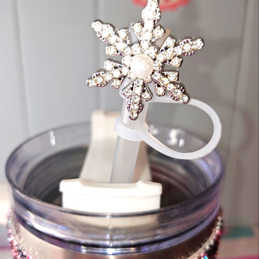 Crystal Snowflake Tumbler Charm